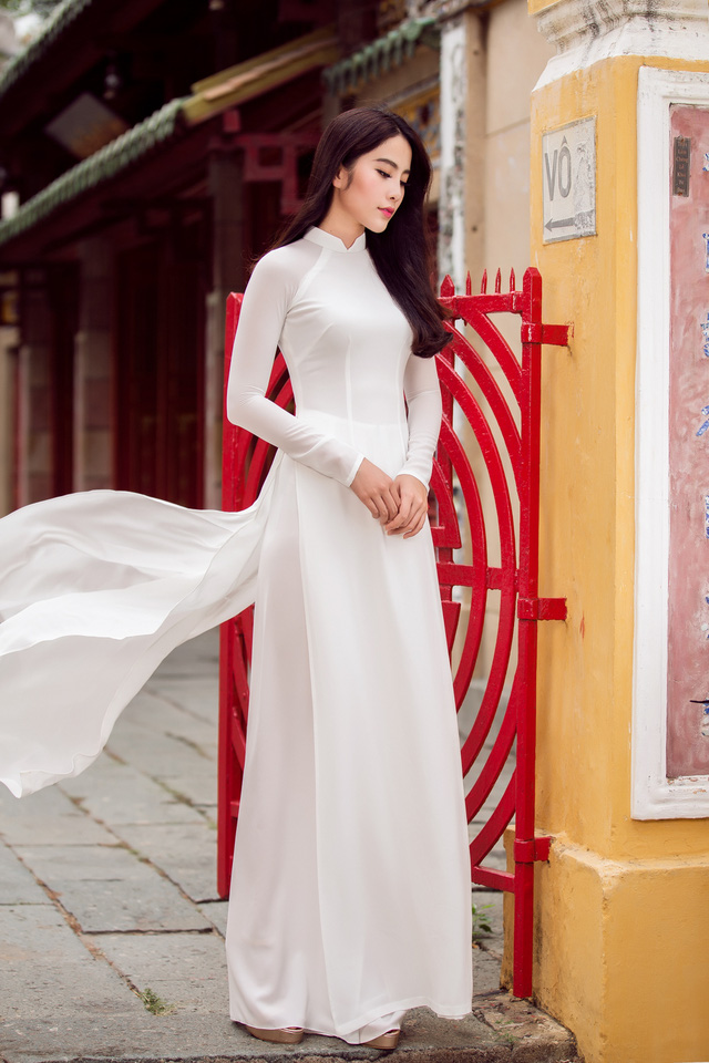 10 kiểu áo dài truyền thống màu trắng đẹp nhất