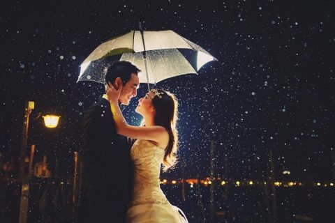 Trời mưa có chụp hình cưới được không? Chụp hình cưới phim trường ấn tượng