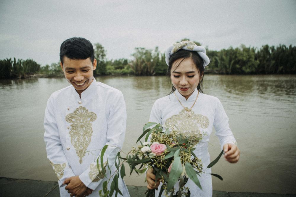 Độc đáo bộ ảnh cưới nơi vùng quê sông nước Cà Mau của cặp đôi từng “nổi như cồn“ khiến ai cũng muốn chúc phúc